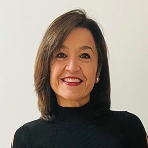 Fernández de Alba, Auxiliadora