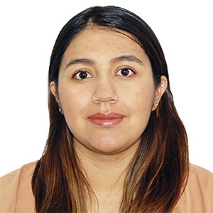 Martínez Serrano, Karen